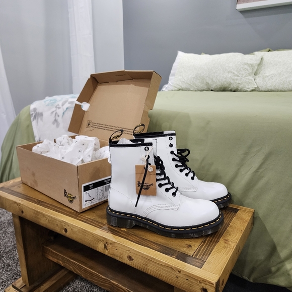 1460 Doc Martens - Picture 2 of 3